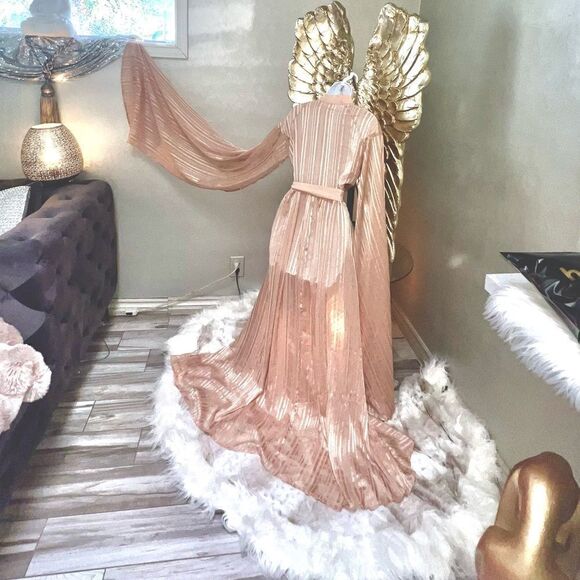 Divine Cover Up - Picture 5 of 11